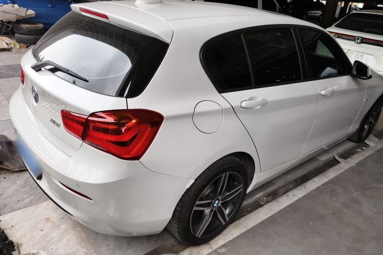 Used BMW 1 Series 2018 118i Sport Design Package

