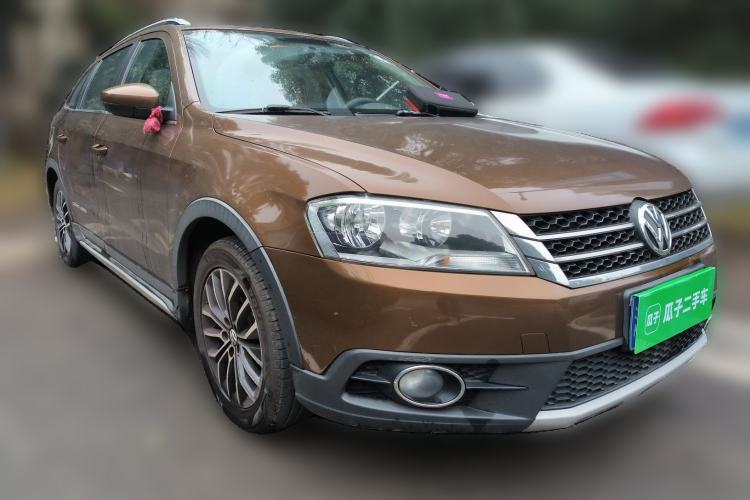 Used Volkswagen Cross Lavida 2014 1.4TSI DSG
