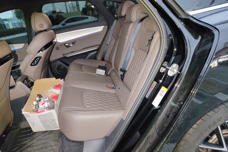 Used BYD Han 2025 DM-i 125KM Prestige Model
