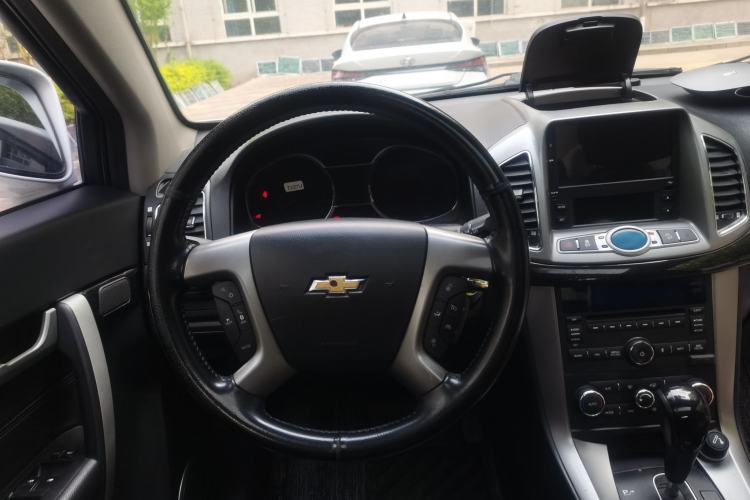 Used Chevrolet Captiva 2015 2.4L 4x4 Flagship Edition 7-Seater Steering Wheel
