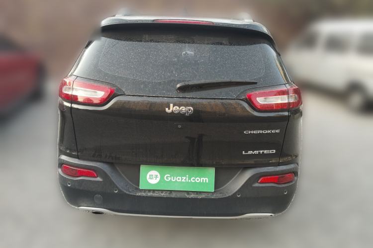 Used Jeep Cherokee 2017 2.0L Superior Edition