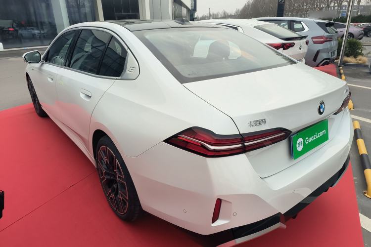 Used BMW 5 Series 2025 530Li Luxury Edition M Sport Package
