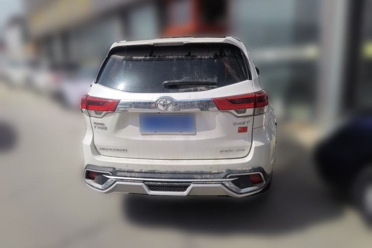 Used Toyota Highlander 2018 2.0T Four-Wheel Drive Luxury Edition 7 Seats China V Emission Standard Rear