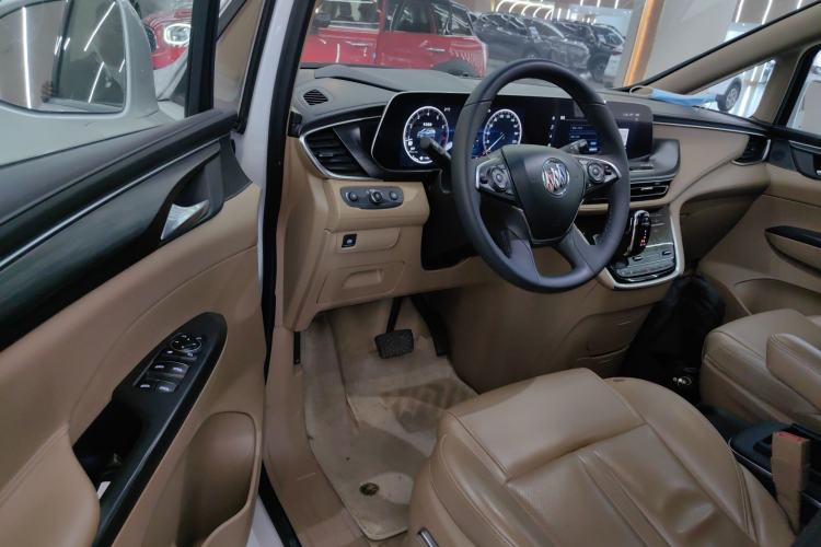 Used Buick GL8 2021 ES Landtrek 653T Luxury Model