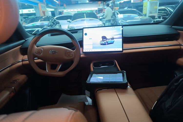 Used CHANGAN NEVO Q07 2025 215 Prestige Edition Center Console