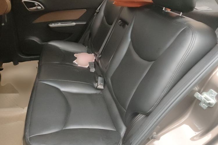 Used Baojun 630 2013 1.5L manual Comfort trim
