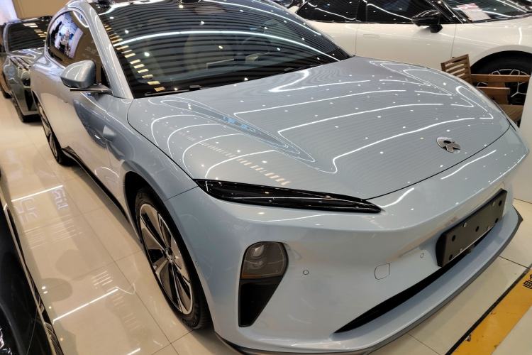 Used Nio ET5T 2023 75 kWh Touring Front Right 45 Deg