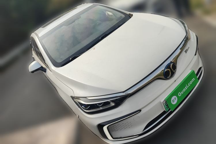 Used BAIC Beijing EU5 2018 R550 Smart Trend Edition Front Right 45 Deg