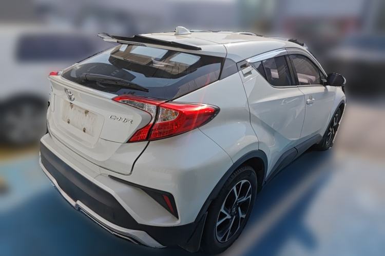 Used Toyota C-HR 2020 2.0L Leading Edition Rear Right 45 Deg