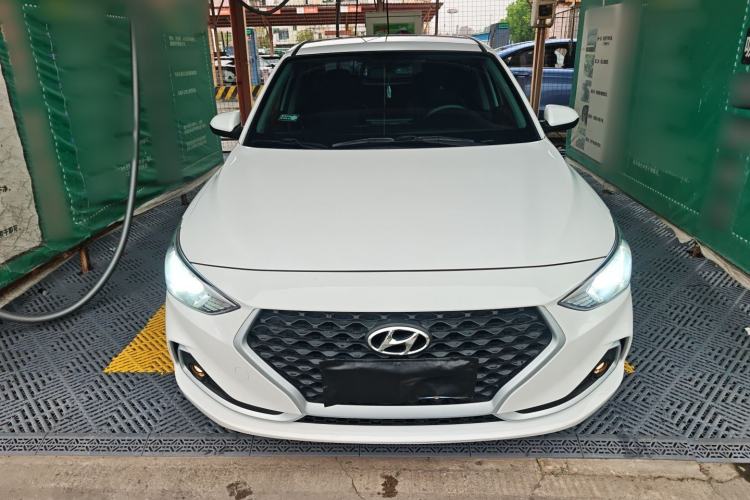 Used Hyundai Celesta 2018 1.6L Automatic GL Enjoyment Edition China VI compliant