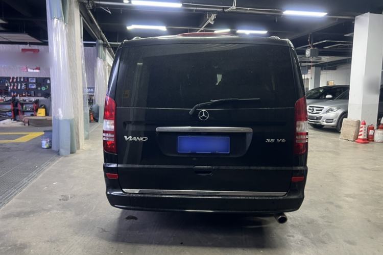 Used Mercedes-Benz Viano 2014 3.5L Premier Edition Exterior 5