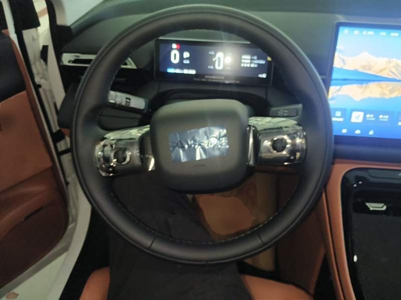 Used AION V 2024 Aion Tyrannosaurus 650 LiDAR Edition — 10