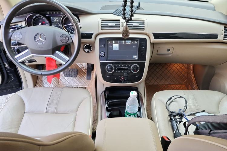 Used Mercedes-Benz R-Class 2017 R 320 4MATIC Business Edition Prestige Model