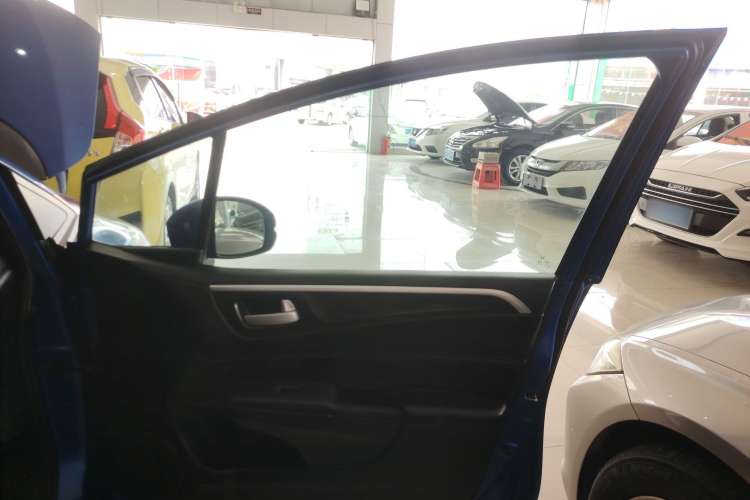 Used Honda Jade 2017 1.8L automatic Comfort version 5 seats