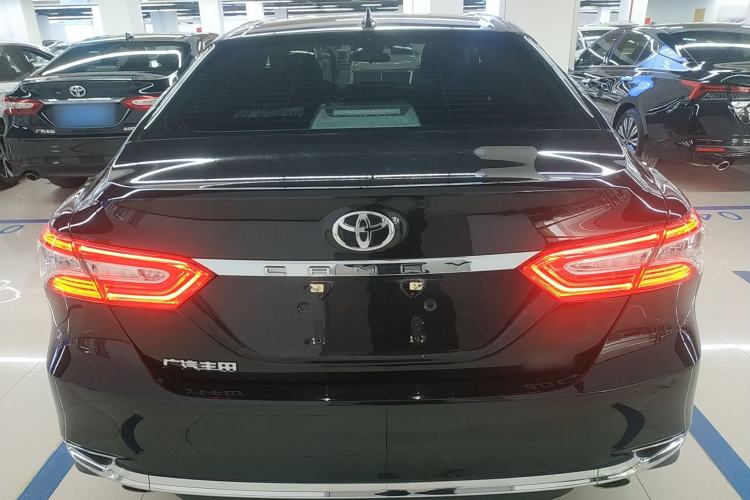 Used Toyota Camry 2023 2.0G Luxury Edition