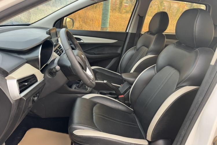 Used Baojun 360 2019 Revised Version 1.5L Manual Elite China VI
