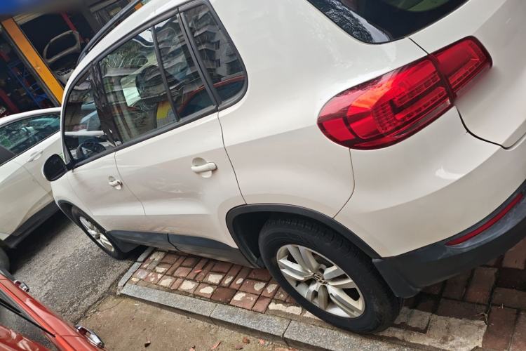 Used Volkswagen Tiguan L 2015 1.8TSI Automatic Two-Wheel Drive Trend Edition
