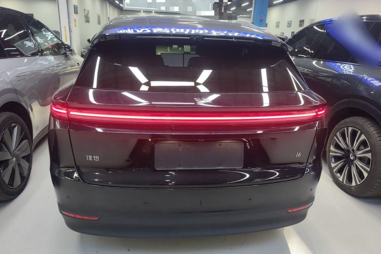 Used Li Auto i6 2025 Model Two-Wheel-Drive Standard Type
