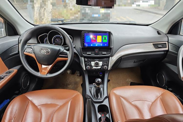 Used Soueast V6 Lingshi 2013 1.5L Manual - Women's Edition
