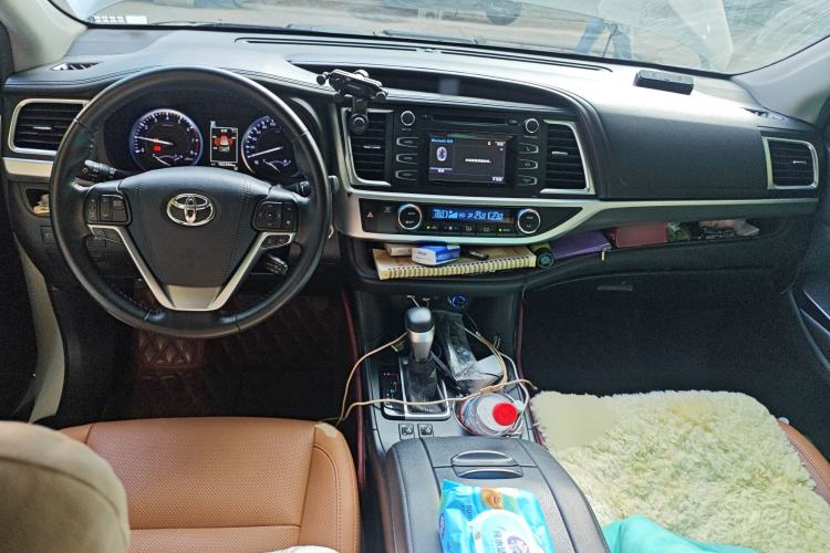 Used Toyota Highlander 2018 2.0T Four-Wheel Drive Knight Edition 7 Seats China VI Standard