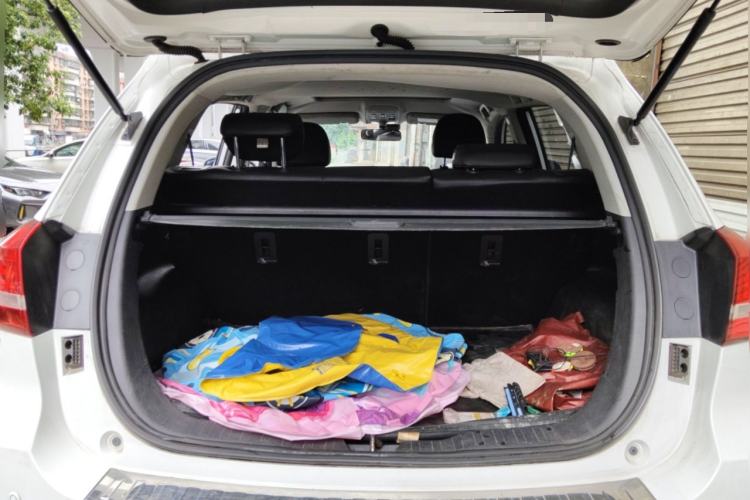 Used Haval H2 2014 1.5T Manual Two-Wheel Drive Elite Edition Trunk