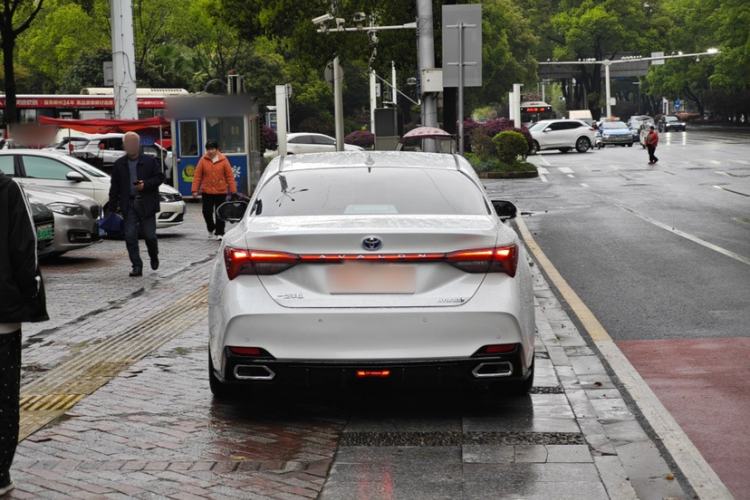 Used Toyota Avalon 2023 Dual-Engine 2.5L Luxury Edition Exterior 4