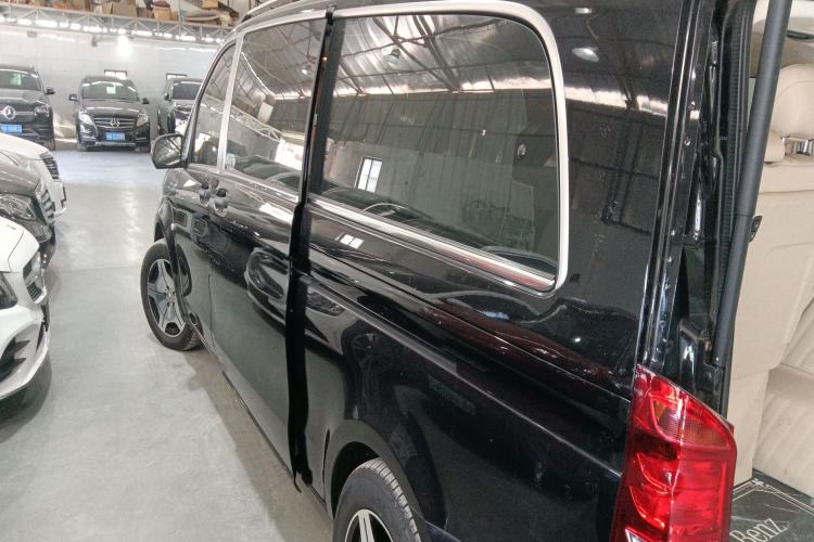 Used Mercedes-Benz Vito 2023 2.0T Business Version 7 Seats
