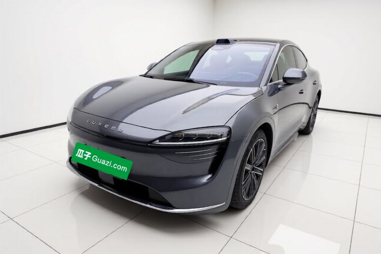 Used Hima Luxeed R7 2024 All-Electric 802 km Max