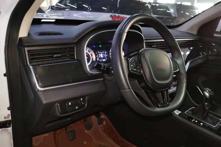 Used Sinotruk VGV U70 2020 1.5T Manual Elite Sunroof Version 5 Seats