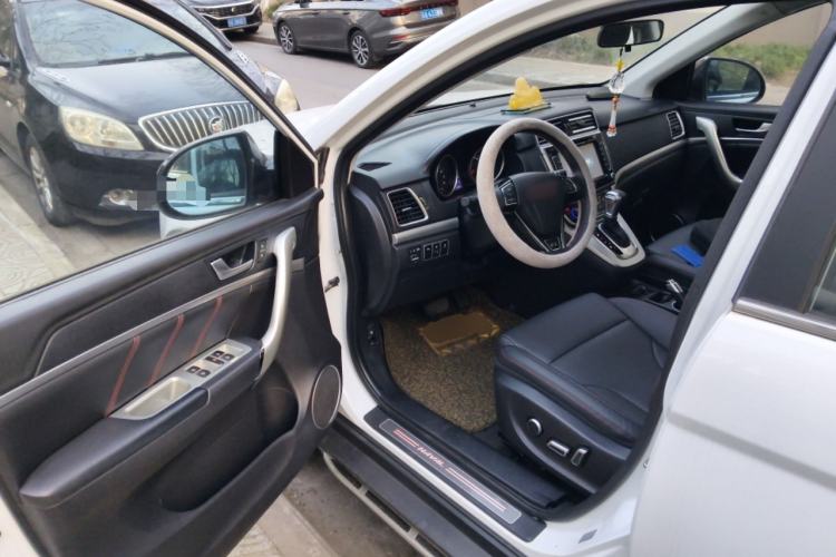 Used Haval H6 2015 Sport Edition 1.5T Automatic Two-Wheel Drive Luxury Model