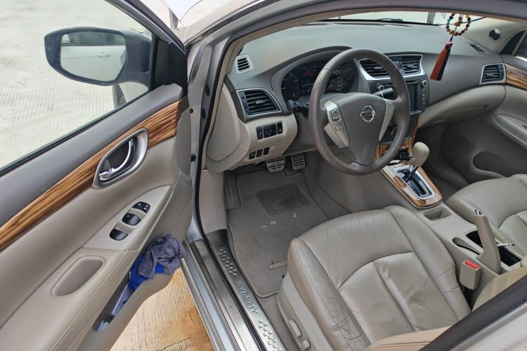 Used Nissan Sylphy 2014 1.6XV CVT Deluxe Edition
