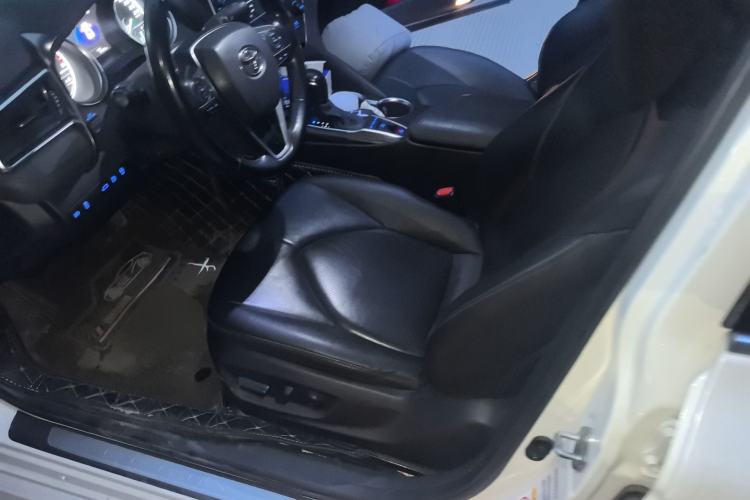 Used Toyota Camry 2018 2.5G Luxury Edition
