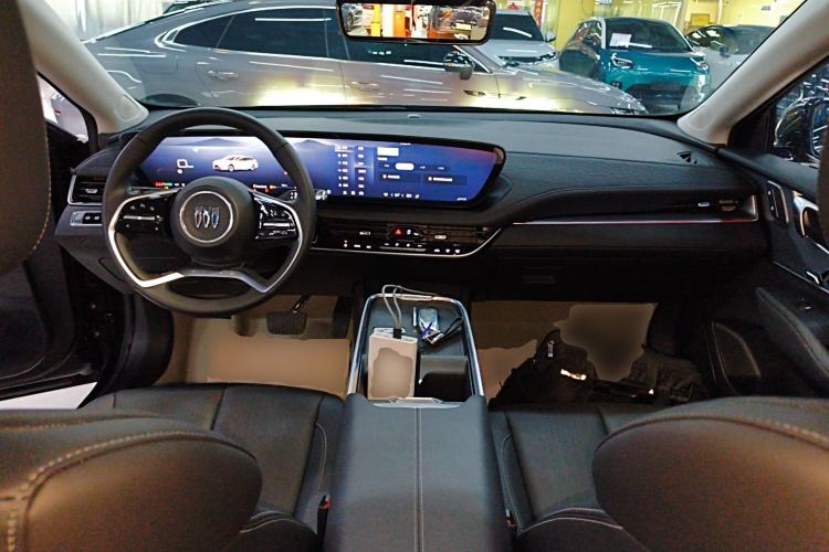 Used Buick LaCrosse 2025 28T Platinum Edition