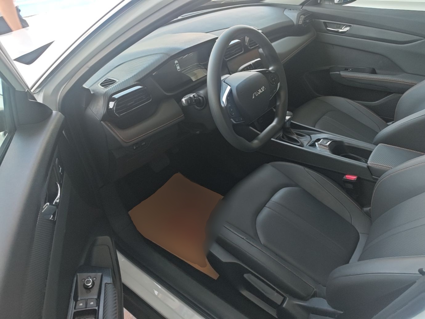 Dongfeng Aeolus Yixuan 2025 1.5L Automatic Luxury Version - Luxury — снимка 18