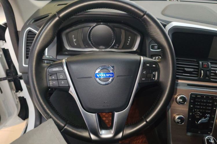 Used Volvo XC60 2017 T5 Smart Upgrade Edition
