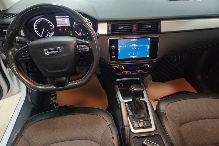 Used Qoros 3 2016 Urban SUV 1.6T Automatic Zhiyue Model
