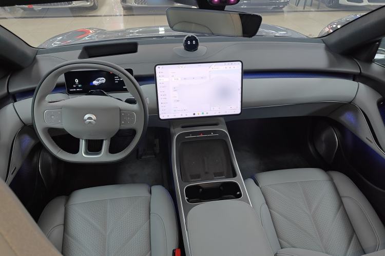 Used Nio ET5T 2025 100kWh Touring Center Console