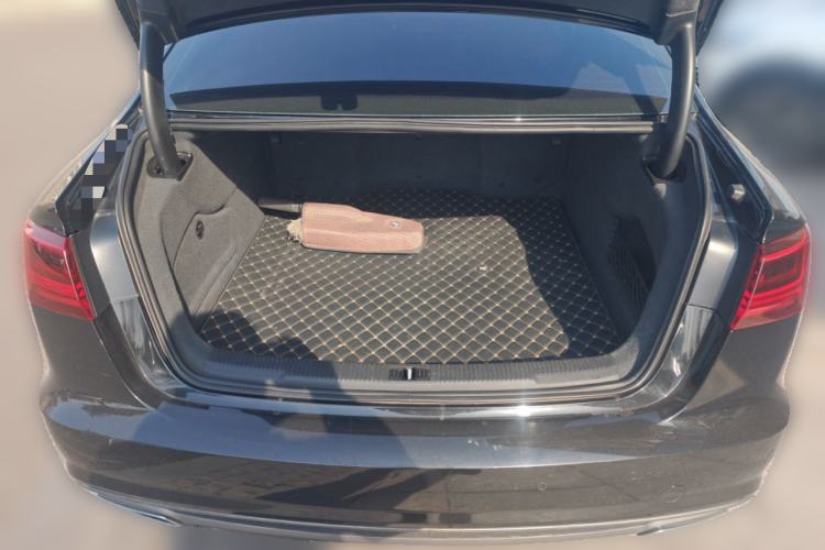 Used Audi A6L 2018 30th Anniversary Edition 45 TFSI quattro Sport model
