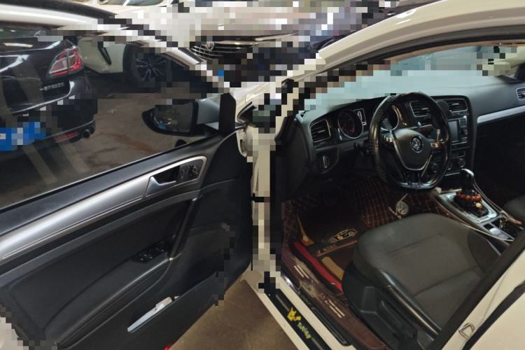 Used Volkswagen Golf 2018 230TSI Automatic Comfort Model Driver Seat