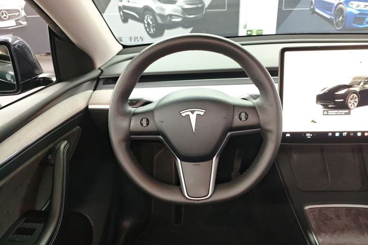 Used Tesla Model Y 2024 Rear-Wheel-Drive Version Steering Wheel