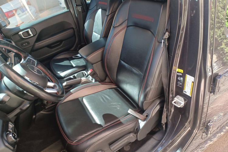 Used Jeep Wrangler 2019 2.0T Rubicon Four-Door Version China V Emission Standard
