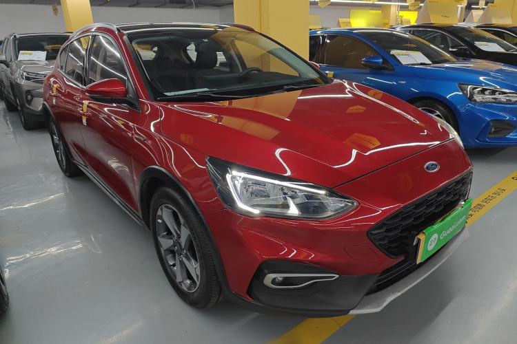 Used Ford Focus Active 2020 EcoBoost 180 Automatic Trendy Model Exterior 1