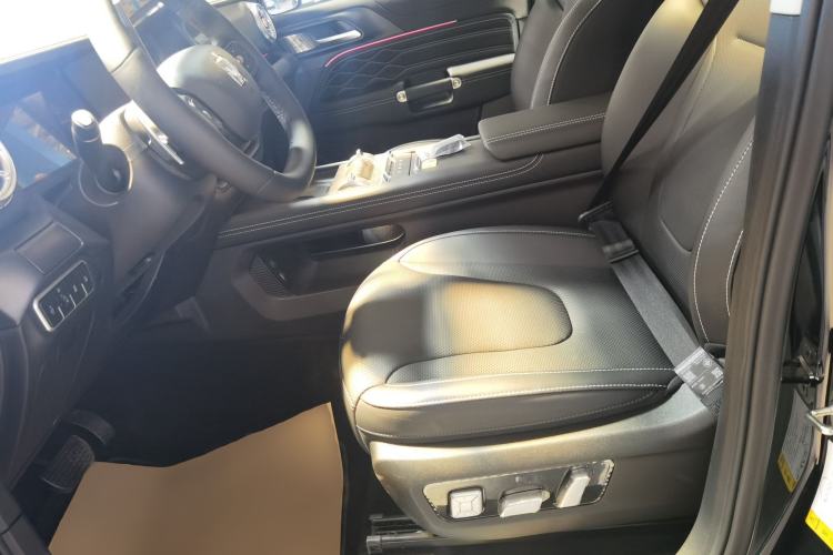 Used Tank 300 2025 2.0T Conqueror
