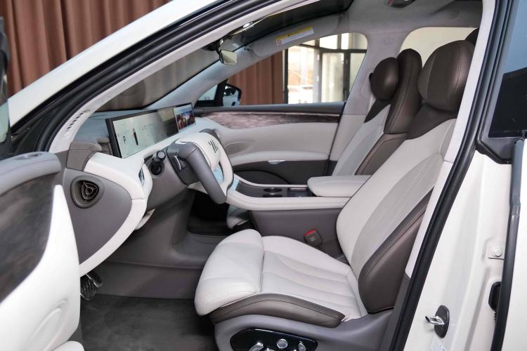 Used IM LS7 2024 90 kWh Max Elite Rear-Drive Version
