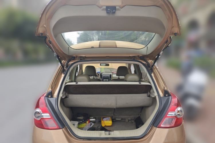 Used Nissan Tiida 2008 1.6L Automatic Smart Version Trunk