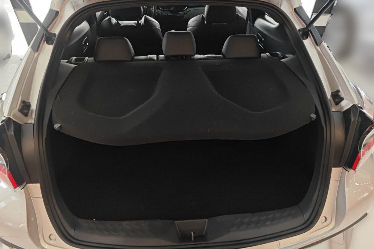 Used Toyota C-HR 2020 2.0L Luxury Edition Trunk