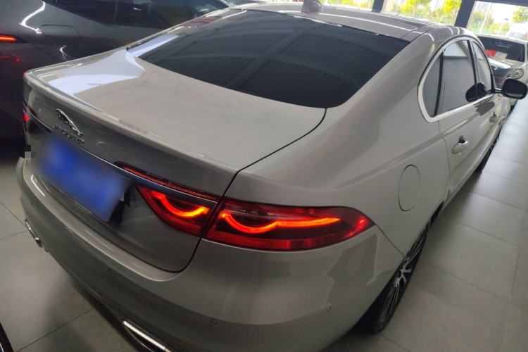 Used Jaguar XFL 2024 2.0T P250 Two-Wheel Drive Prestige Luxury Edition