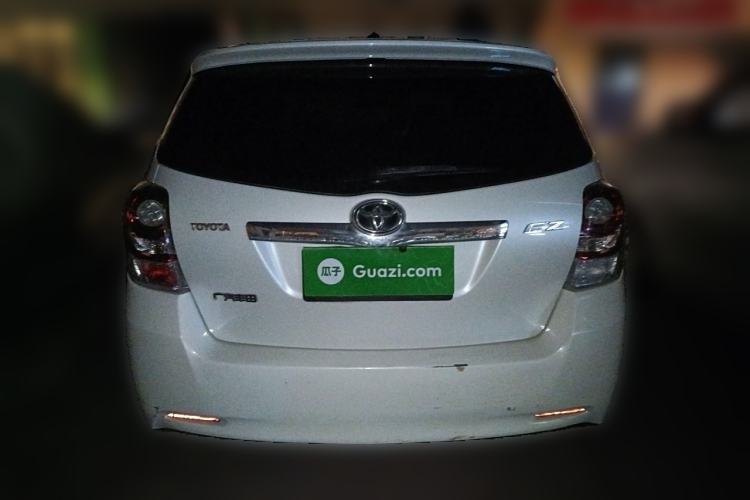 Used Toyota Verso 2014 Starlight 180E CVT Elite Edition
