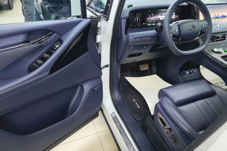 Used GAC Trumpchi Xiangwang M8 2025 Kunkun Series Ultra First-Class Cabin Driver Seat