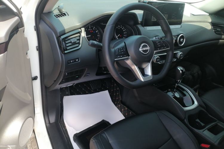 Used Nissan X-Trail 2025 Honor 2.0L Two-Wheel Drive Leading Edition Steering Wheel